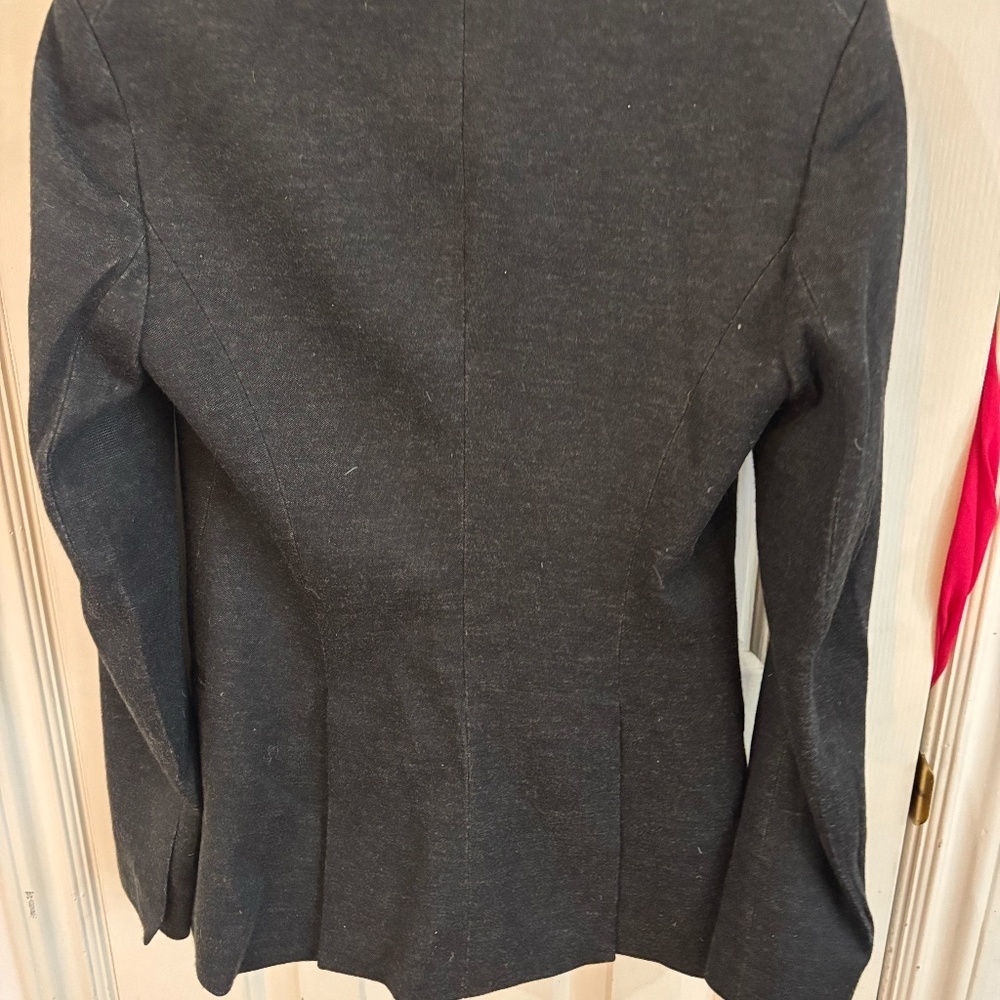 greyish black blazer mint condition clasp form of button up - Picture 3 of 7